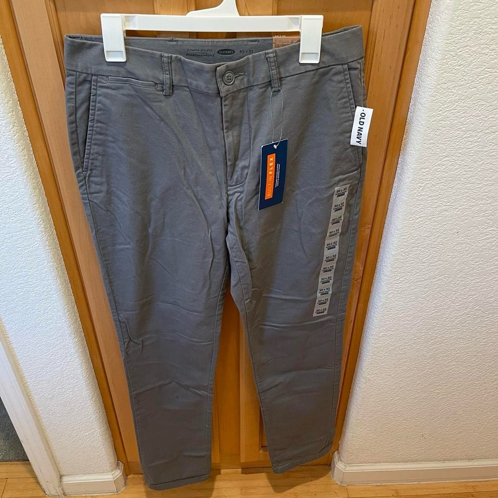 Old Navy Men's Gray Flex Pants Size 30 x 32 BRAND NEW